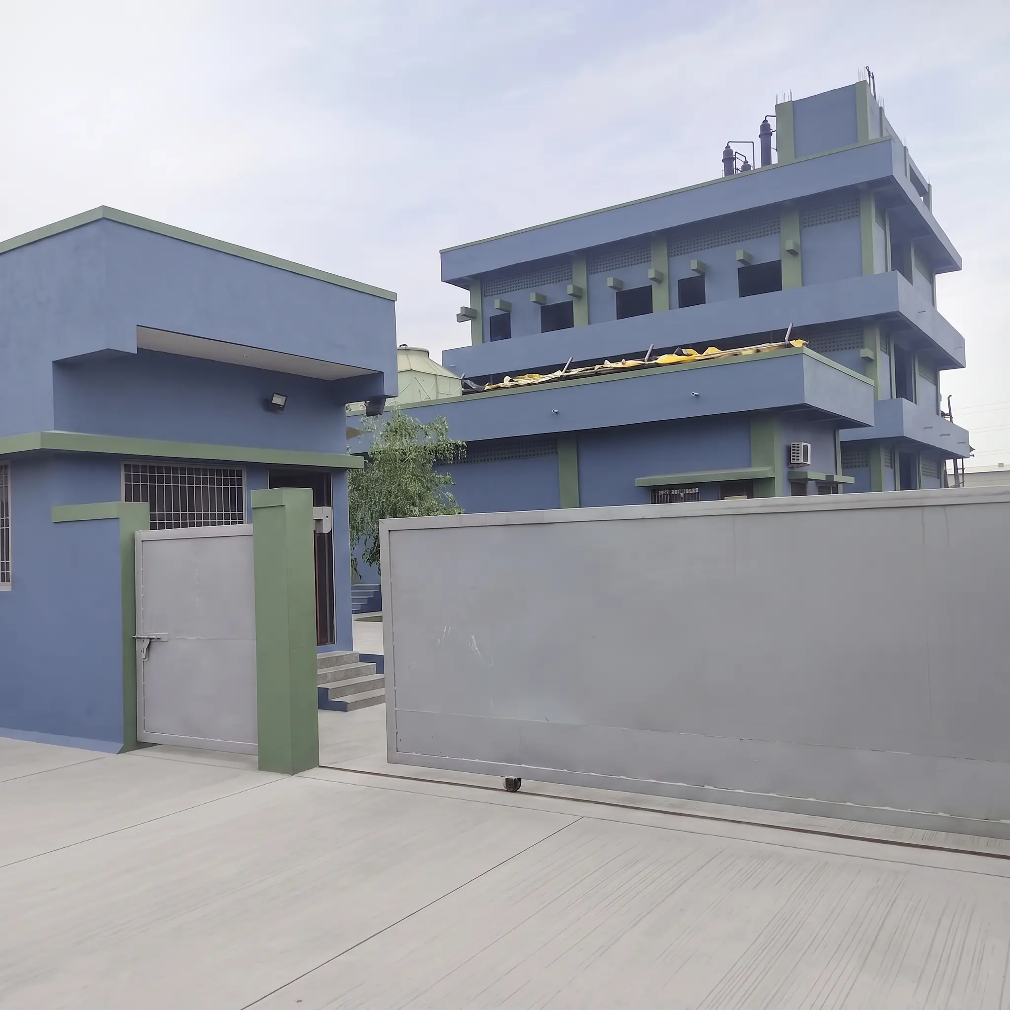 Dexter Industries pharmaceutical intermediates manufacturing facility